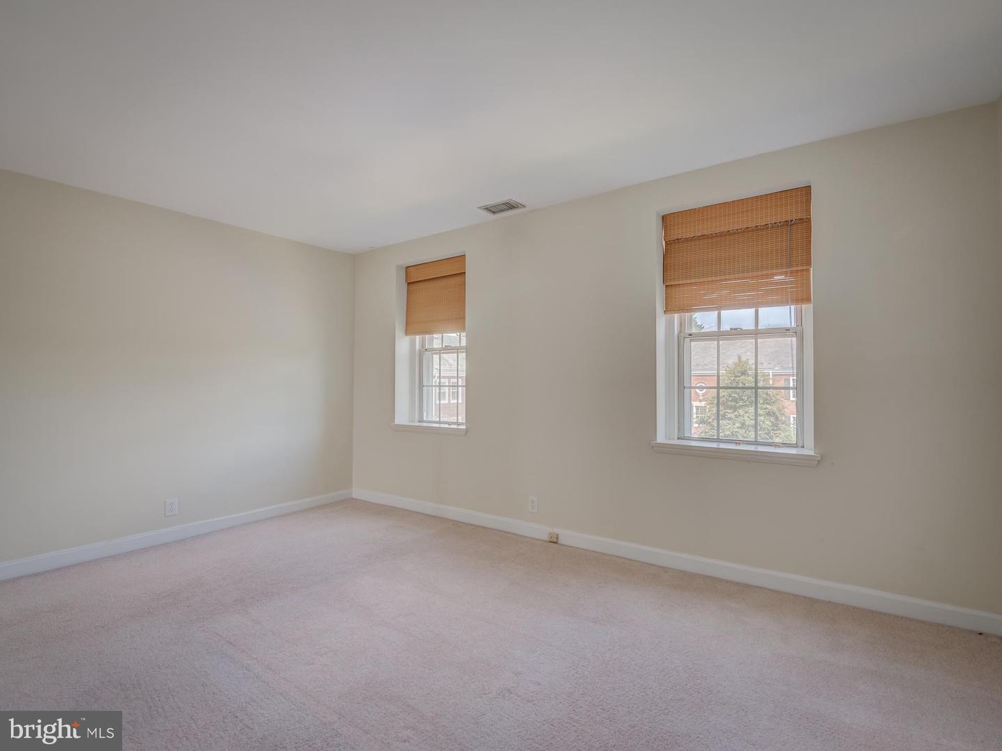 3082-S ABINGDON ST #C1, ARLINGTON, Virginia 22206, 2 Bedrooms Bedrooms, ,1 BathroomBathrooms,Residential,For sale,3082-S ABINGDON ST #C1,VAAR2068858 MLS # VAAR2068858