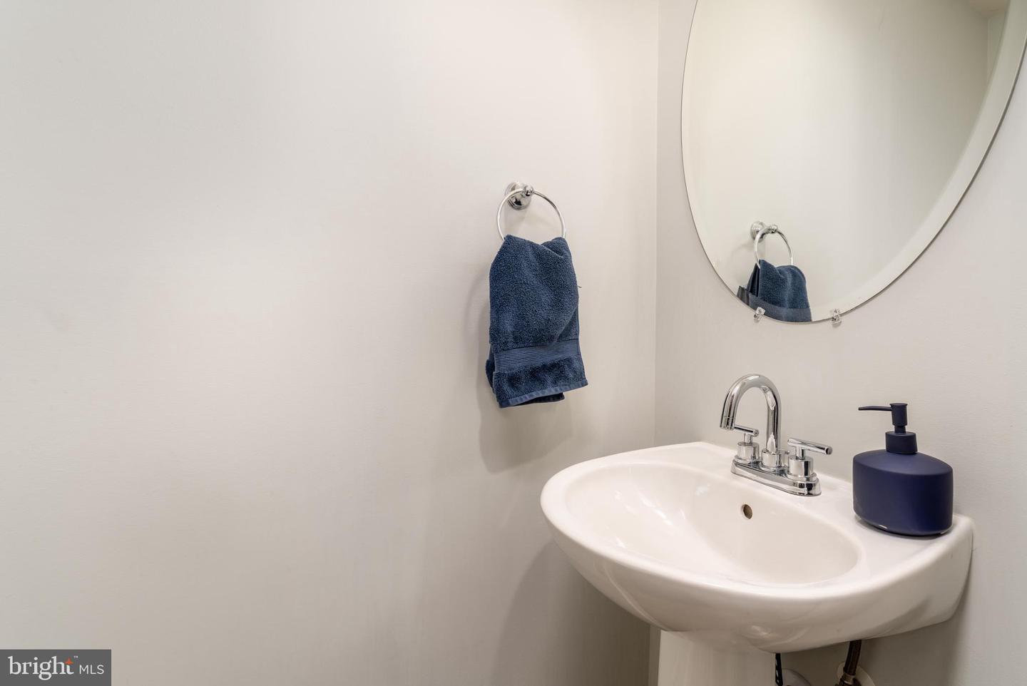 5326 43RD ST NW, WASHINGTON, District Of Columbia 20015, 3 Bedrooms Bedrooms, ,3 BathroomsBathrooms,Residential,For sale,5326 43RD ST NW,DCDC2245928 MLS # DCDC2245928