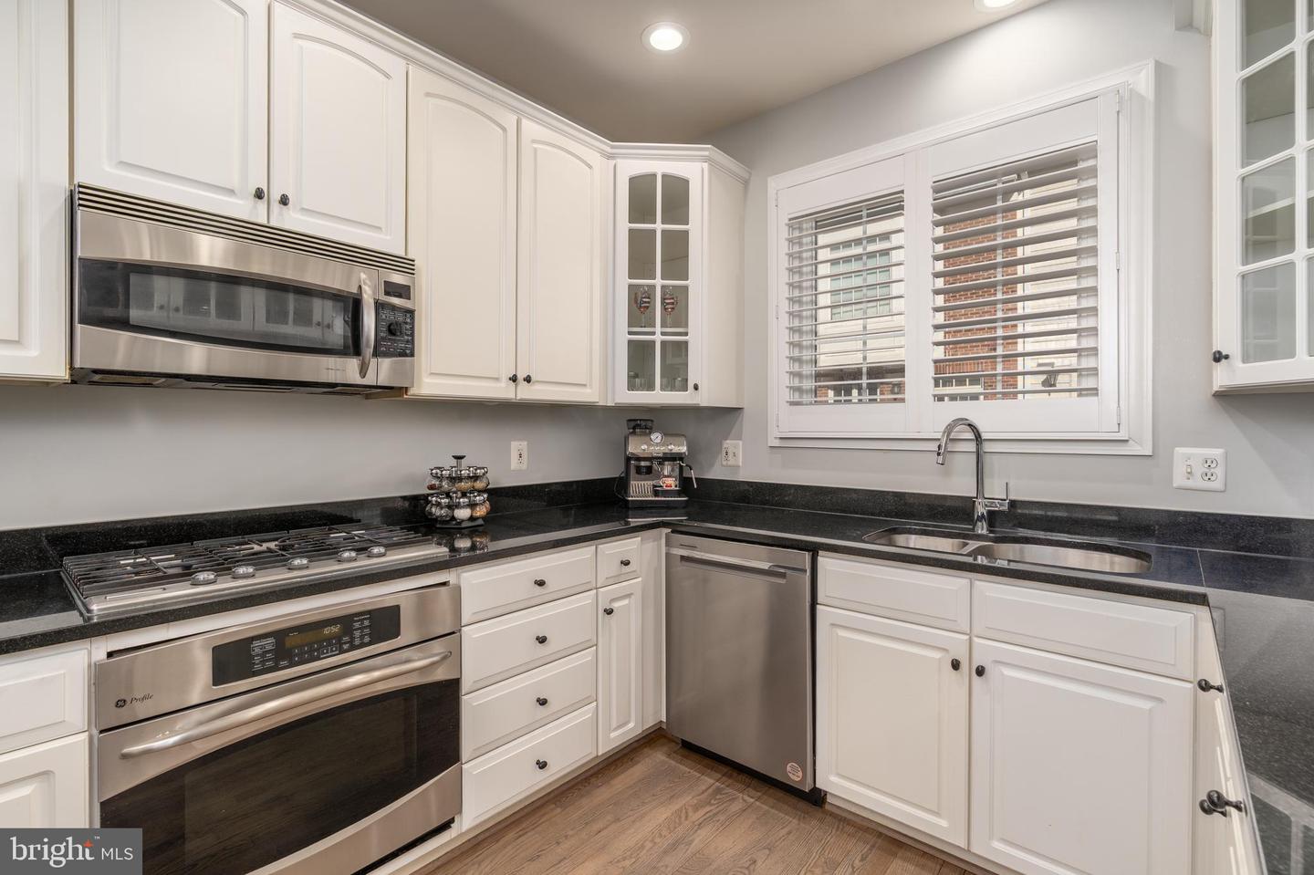 5326 43RD ST NW, WASHINGTON, District Of Columbia 20015, 3 Bedrooms Bedrooms, ,3 BathroomsBathrooms,Residential,For sale,5326 43RD ST NW,DCDC2245928 MLS # DCDC2245928