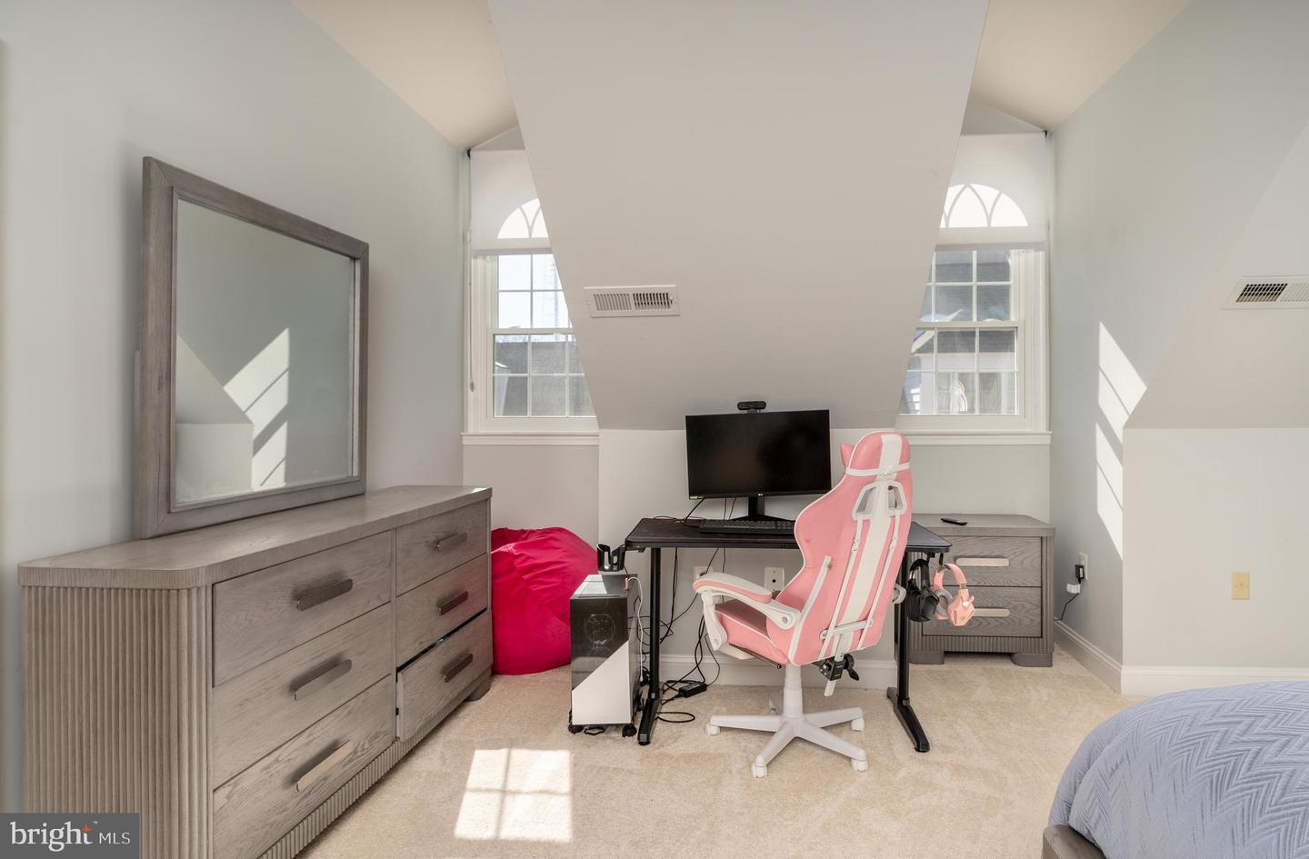 5326 43RD ST NW, WASHINGTON, District Of Columbia 20015, 3 Bedrooms Bedrooms, ,3 BathroomsBathrooms,Residential,For sale,5326 43RD ST NW,DCDC2245928 MLS # DCDC2245928