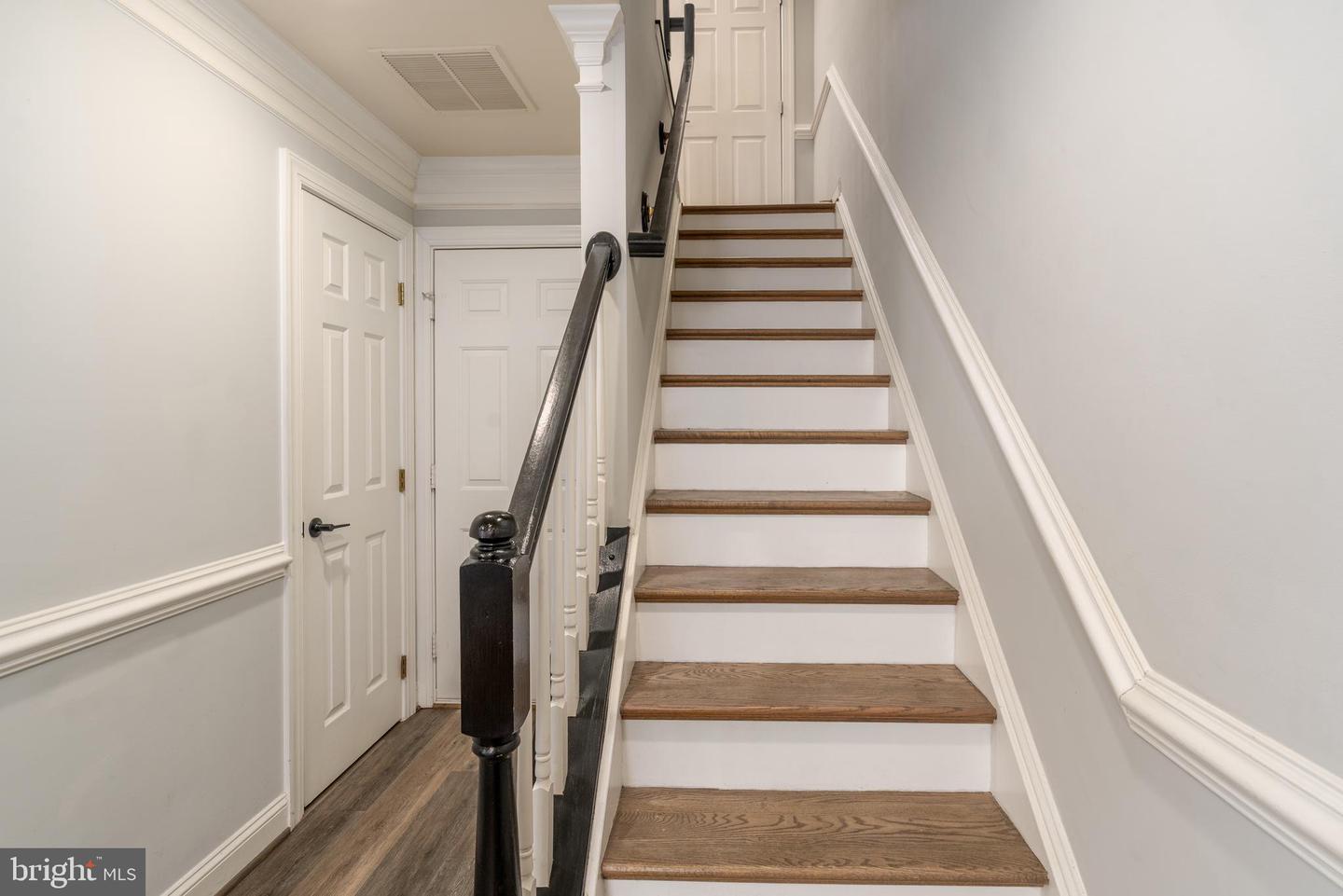 5326 43RD ST NW, WASHINGTON, District Of Columbia 20015, 3 Bedrooms Bedrooms, ,3 BathroomsBathrooms,Residential,For sale,5326 43RD ST NW,DCDC2245928 MLS # DCDC2245928