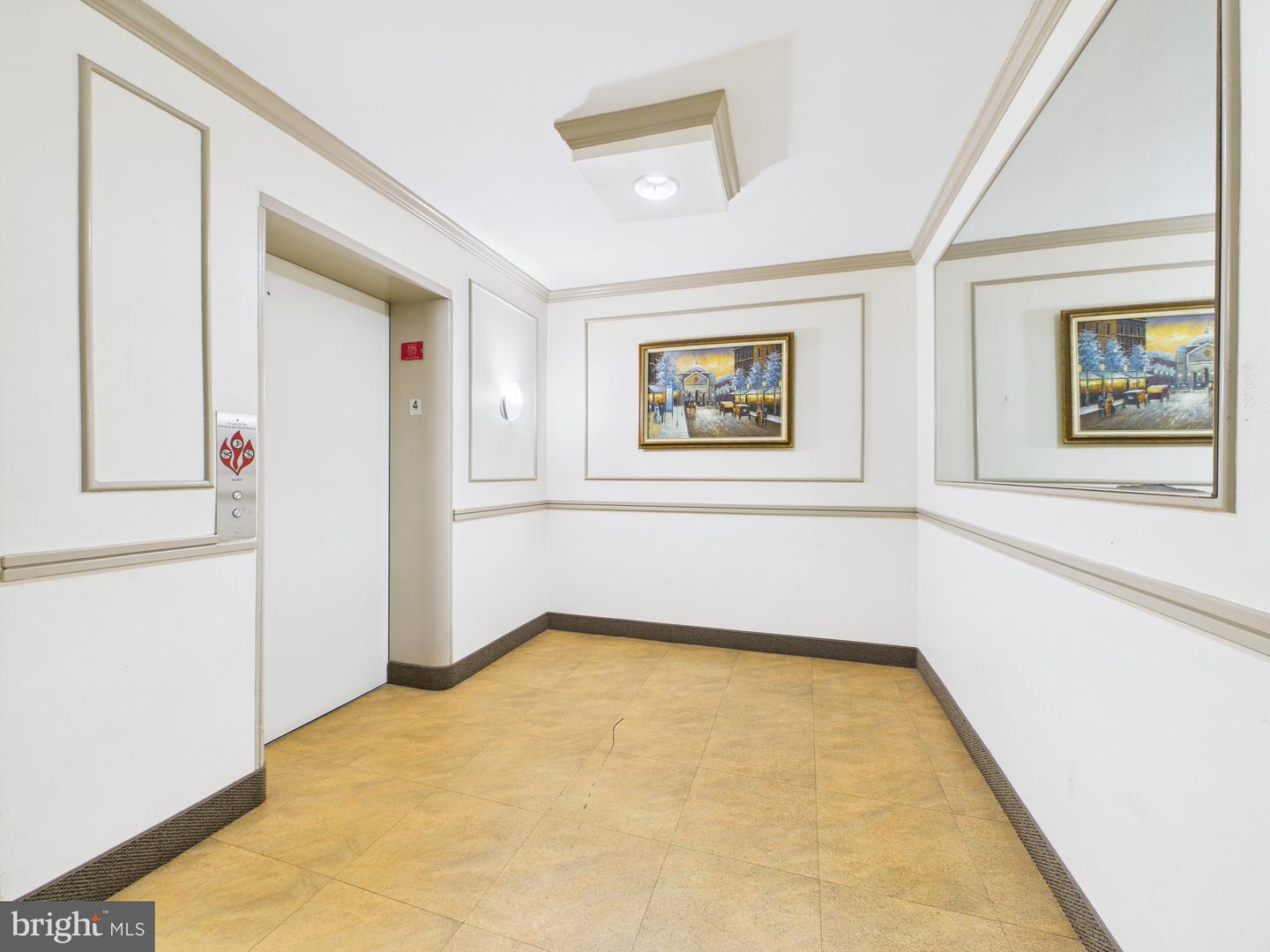 3701 5TH ST S #406, ARLINGTON, Virginia 22204, 1 Bedroom Bedrooms, ,1 BathroomBathrooms,Residential,For sale,3701 5TH ST S #406,VAAR2068866 MLS # VAAR2068866