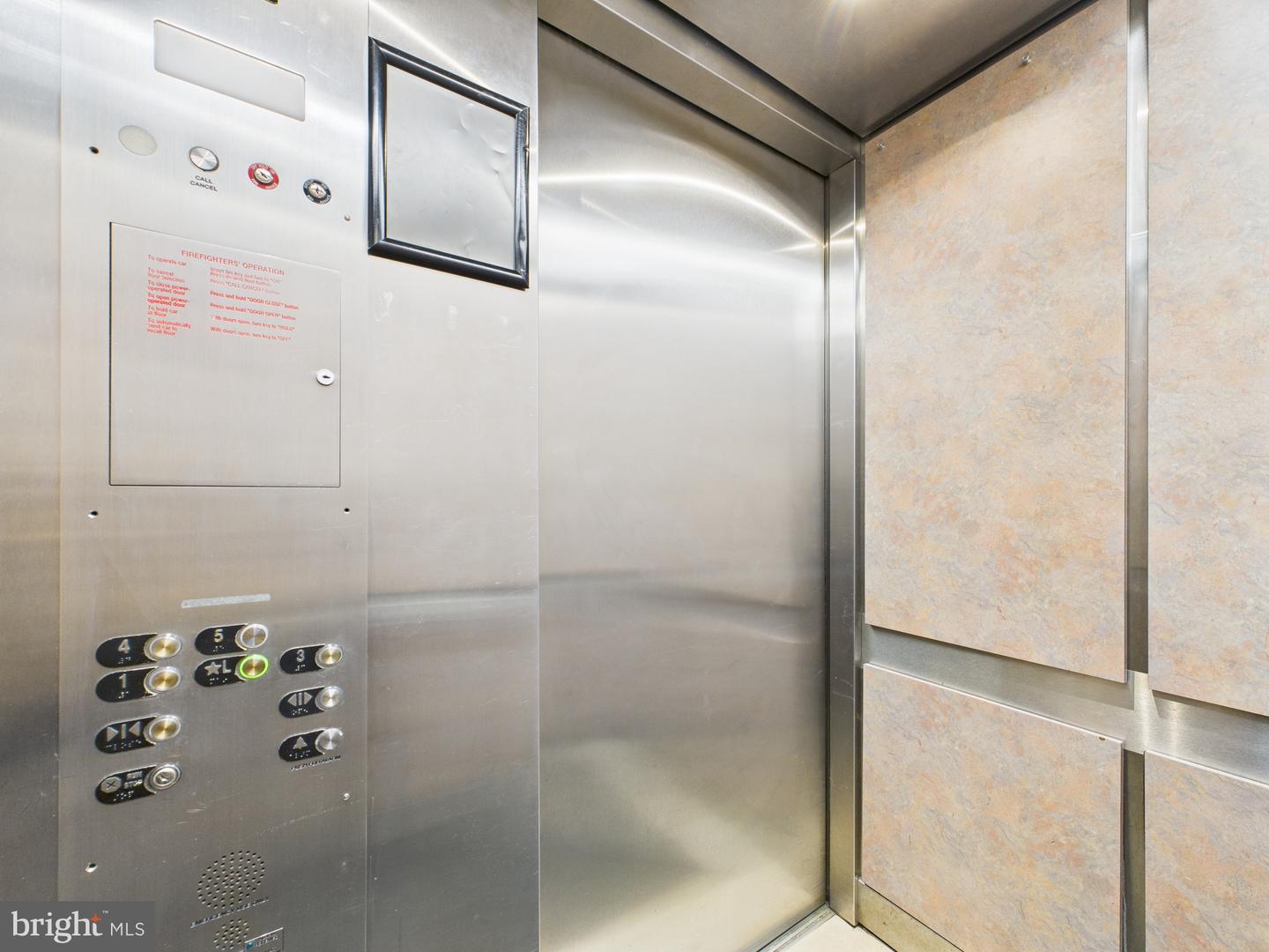 3701 5TH ST S #406, ARLINGTON, Virginia 22204, 1 Bedroom Bedrooms, ,1 BathroomBathrooms,Residential,For sale,3701 5TH ST S #406,VAAR2068866 MLS # VAAR2068866