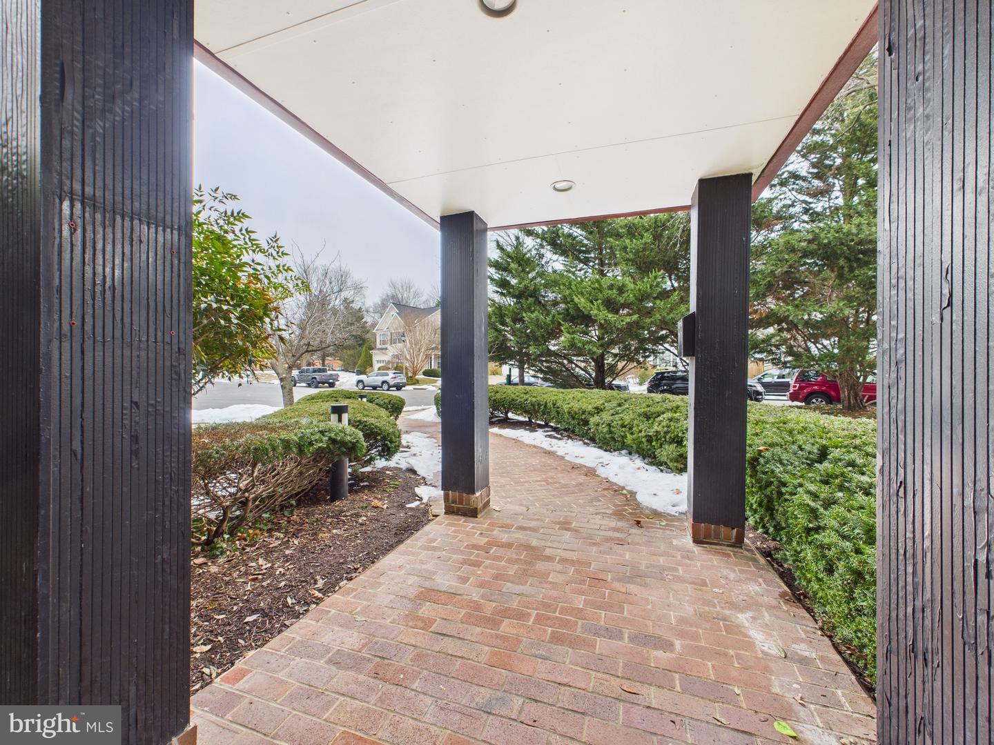 3701 5TH ST S #406, ARLINGTON, Virginia 22204, 1 Bedroom Bedrooms, ,1 BathroomBathrooms,Residential,For sale,3701 5TH ST S #406,VAAR2068866 MLS # VAAR2068866