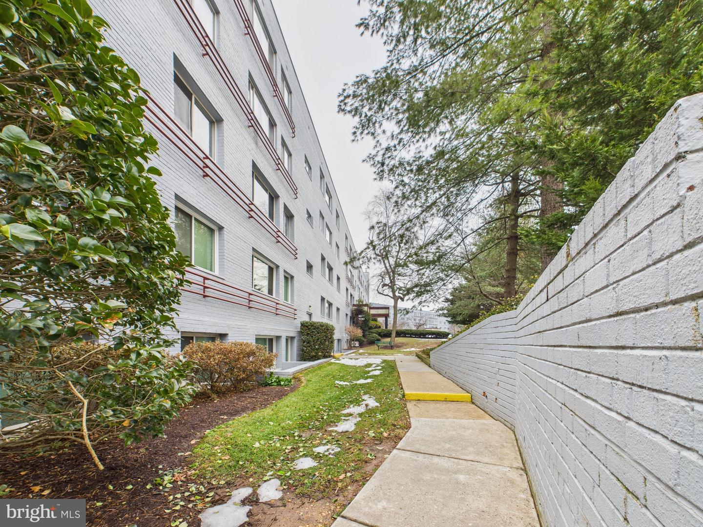 3701 5TH ST S #406, ARLINGTON, Virginia 22204, 1 Bedroom Bedrooms, ,1 BathroomBathrooms,Residential,For sale,3701 5TH ST S #406,VAAR2068866 MLS # VAAR2068866