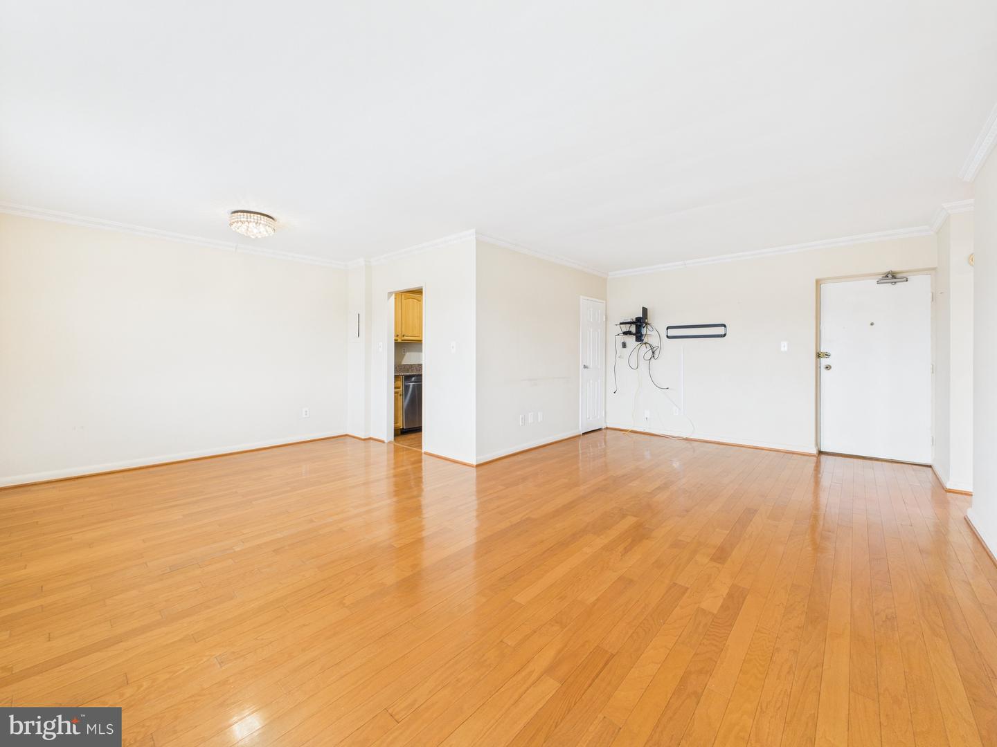 3701 5TH ST S #406, ARLINGTON, Virginia 22204, 1 Bedroom Bedrooms, ,1 BathroomBathrooms,Residential,For sale,3701 5TH ST S #406,VAAR2068866 MLS # VAAR2068866