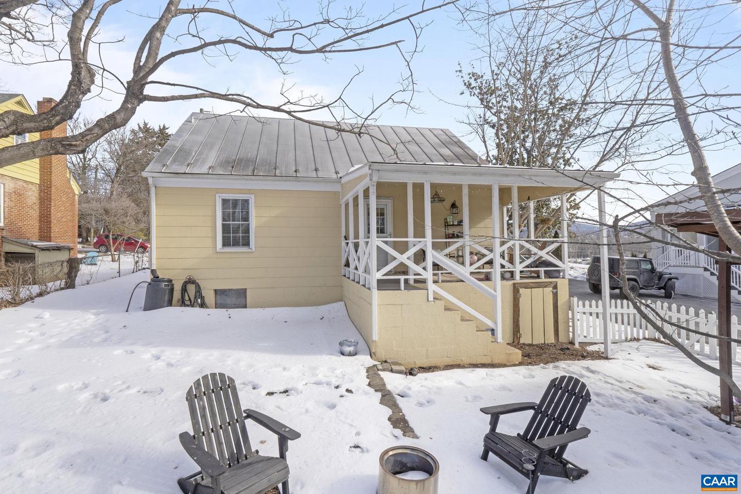 1319 RIVERDALE DR, CHARLOTTESVILLE, Virginia 22902, 3 Bedrooms Bedrooms, ,1 BathroomBathrooms,Residential,For sale,1319 RIVERDALE DR,673254 MLS # 673254 1319 RIVERDALE DR, CHARLOTTESVILLE, Virginia 22902, 3 Bedrooms Bedrooms, ,1 BathroomBathrooms,Residential,For sale,1319 RIVERDALE DR,673254 MLS # 673254