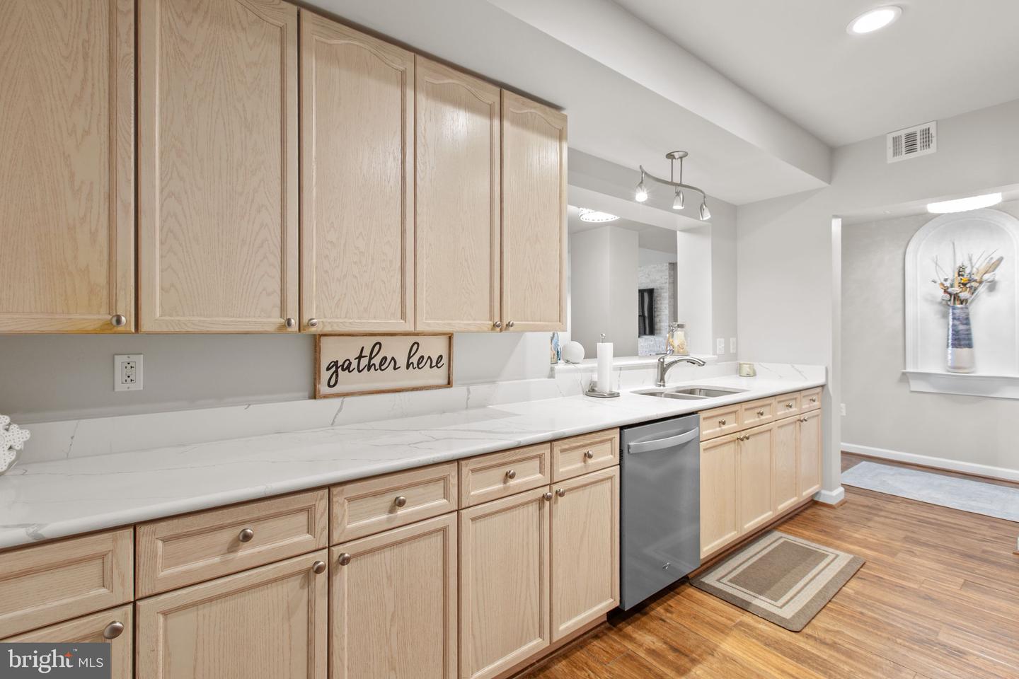 485 HARBOR SIDE ST #910, WOODBRIDGE, Virginia 22191, 2 Bedrooms Bedrooms, ,2 BathroomsBathrooms,Residential,For sale,485 HARBOR SIDE ST #910,VAPW2112444 MLS # VAPW2112444