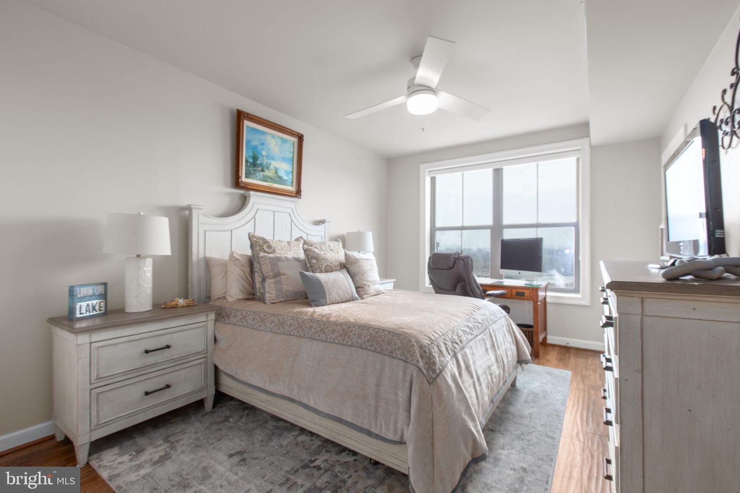 485 HARBOR SIDE ST #910, WOODBRIDGE, Virginia 22191, 2 Bedrooms Bedrooms, ,2 BathroomsBathrooms,Residential,For sale,485 HARBOR SIDE ST #910,VAPW2112444 MLS # VAPW2112444