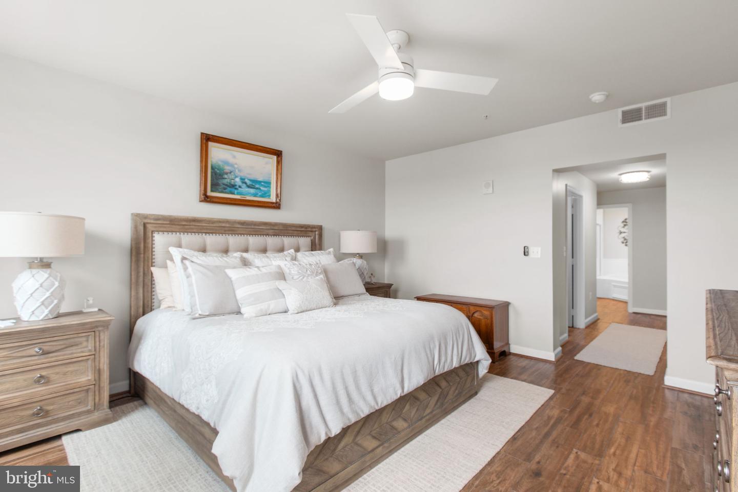 485 HARBOR SIDE ST #910, WOODBRIDGE, Virginia 22191, 2 Bedrooms Bedrooms, ,2 BathroomsBathrooms,Residential,For sale,485 HARBOR SIDE ST #910,VAPW2112444 MLS # VAPW2112444