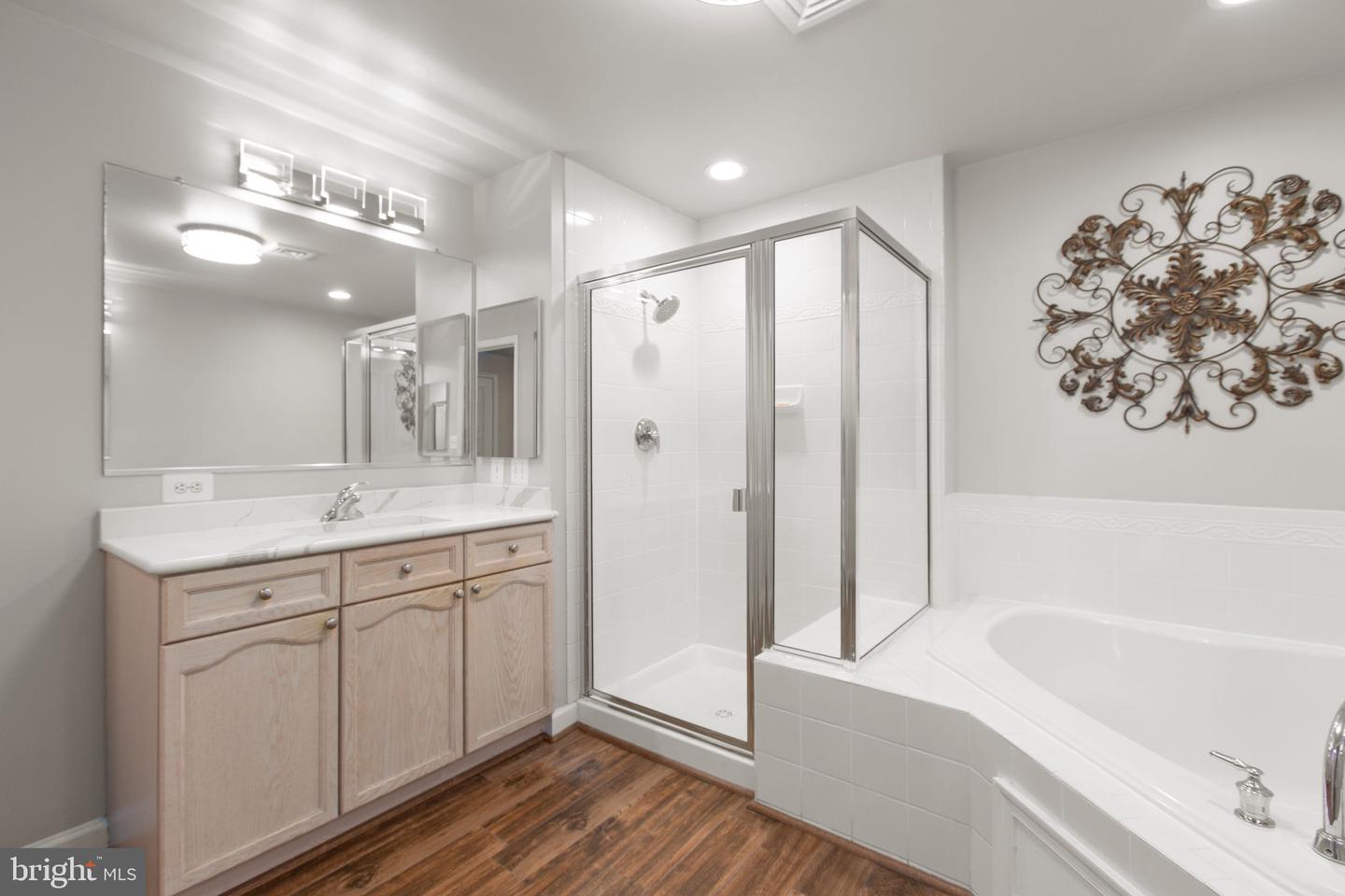 485 HARBOR SIDE ST #910, WOODBRIDGE, Virginia 22191, 2 Bedrooms Bedrooms, ,2 BathroomsBathrooms,Residential,For sale,485 HARBOR SIDE ST #910,VAPW2112444 MLS # VAPW2112444