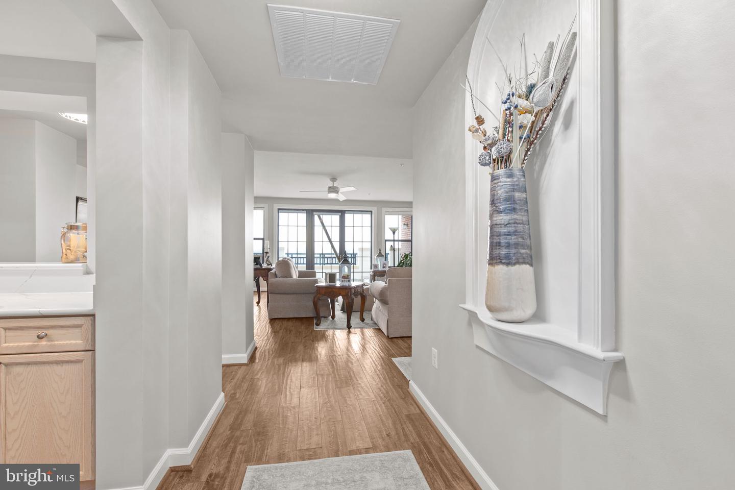 485 HARBOR SIDE ST #910, WOODBRIDGE, Virginia 22191, 2 Bedrooms Bedrooms, ,2 BathroomsBathrooms,Residential,For sale,485 HARBOR SIDE ST #910,VAPW2112444 MLS # VAPW2112444