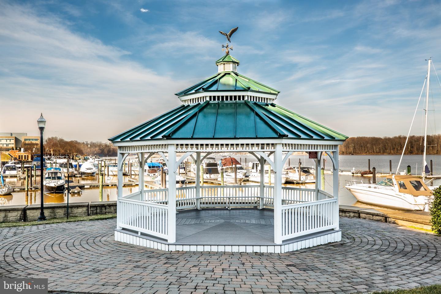 485 HARBOR SIDE ST #910, WOODBRIDGE, Virginia 22191, 2 Bedrooms Bedrooms, ,2 BathroomsBathrooms,Residential,For sale,485 HARBOR SIDE ST #910,VAPW2112444 MLS # VAPW2112444