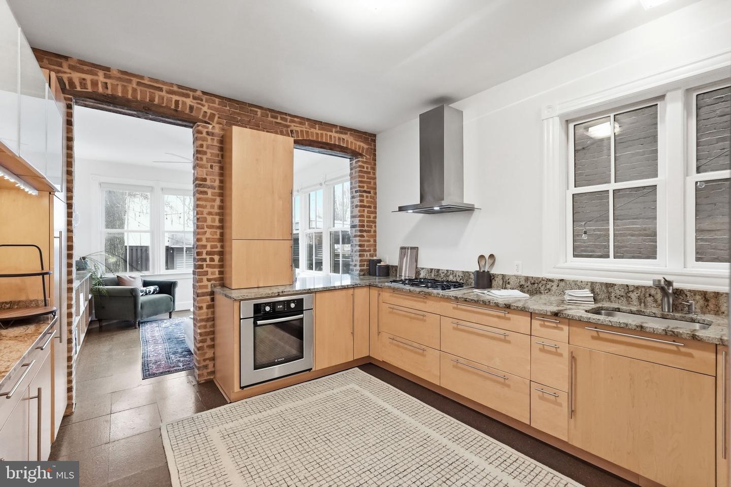 938 FRENCH ST NW, WASHINGTON, District Of Columbia 20001, 4 Bedrooms Bedrooms, ,4 BathroomsBathrooms,Residential,For sale,938 FRENCH ST NW,DCDC2246020 MLS # DCDC2246020