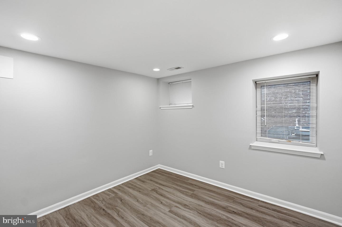 938 FRENCH ST NW, WASHINGTON, District Of Columbia 20001, 4 Bedrooms Bedrooms, ,4 BathroomsBathrooms,Residential,For sale,938 FRENCH ST NW,DCDC2246020 MLS # DCDC2246020