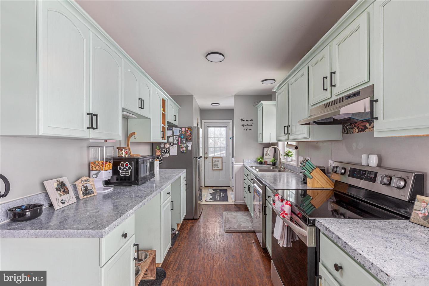 67 POCAHONTAS RD, FRONT ROYAL, Virginia 22630, 3 Bedrooms Bedrooms, ,2 BathroomsBathrooms,Residential,For sale,67 POCAHONTAS RD,VAWR2013412 MLS # VAWR2013412