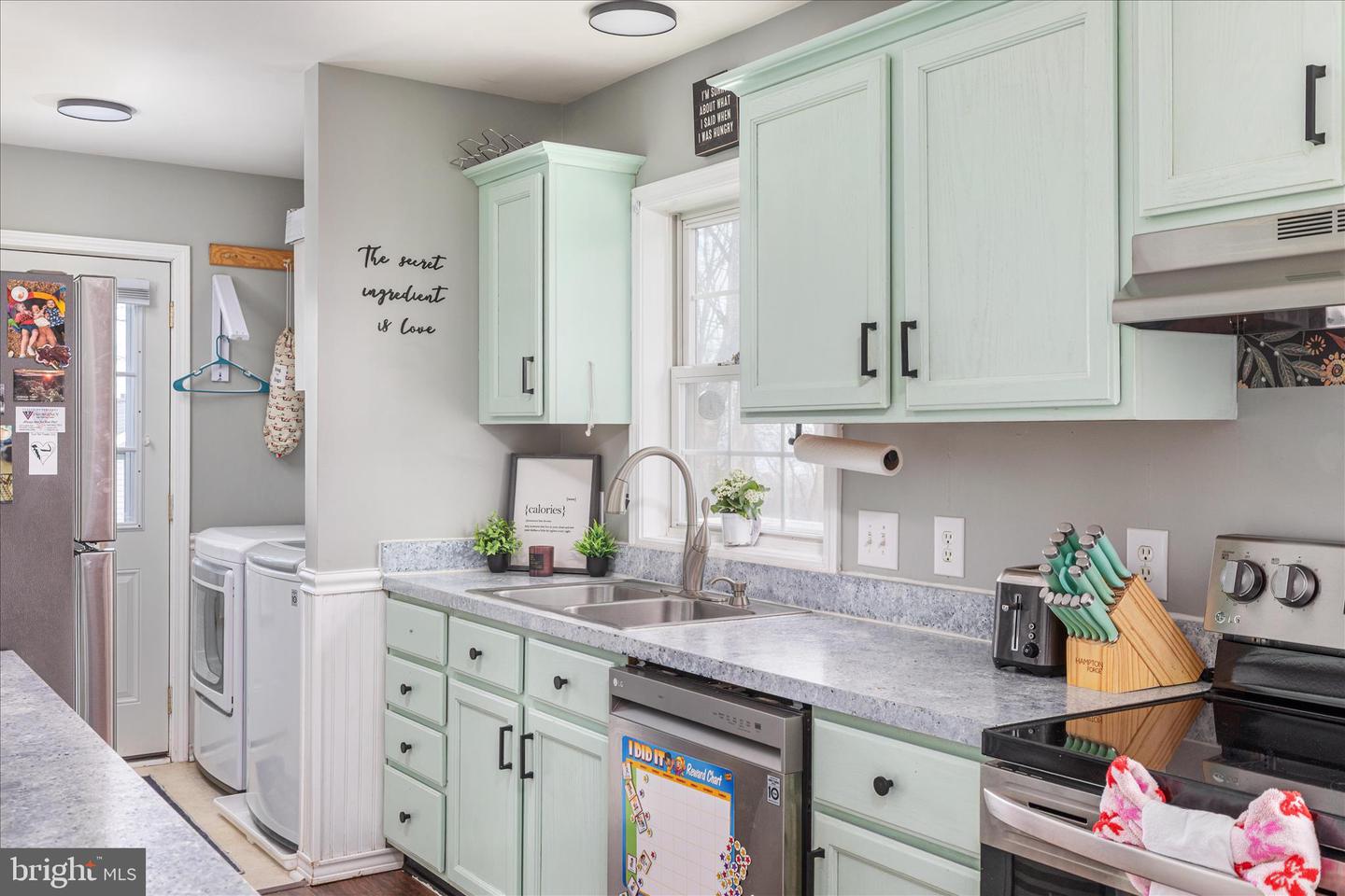 67 POCAHONTAS RD, FRONT ROYAL, Virginia 22630, 3 Bedrooms Bedrooms, ,2 BathroomsBathrooms,Residential,For sale,67 POCAHONTAS RD,VAWR2013412 MLS # VAWR2013412