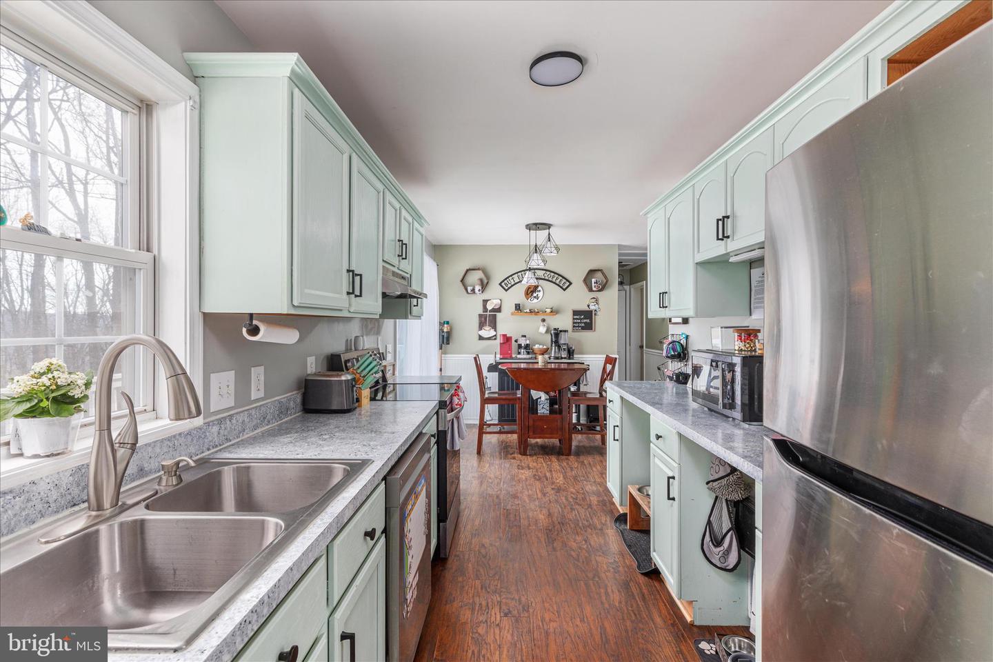 67 POCAHONTAS RD, FRONT ROYAL, Virginia 22630, 3 Bedrooms Bedrooms, ,2 BathroomsBathrooms,Residential,For sale,67 POCAHONTAS RD,VAWR2013412 MLS # VAWR2013412