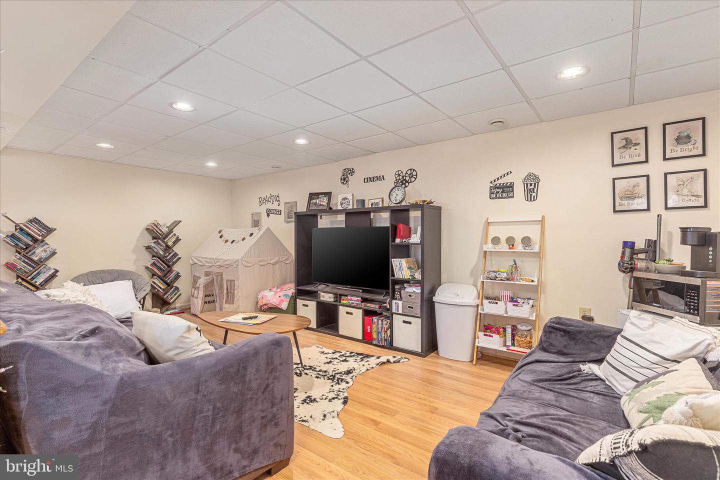 67 POCAHONTAS RD, FRONT ROYAL, Virginia 22630, 3 Bedrooms Bedrooms, ,2 BathroomsBathrooms,Residential,For sale,67 POCAHONTAS RD,VAWR2013412 MLS # VAWR2013412