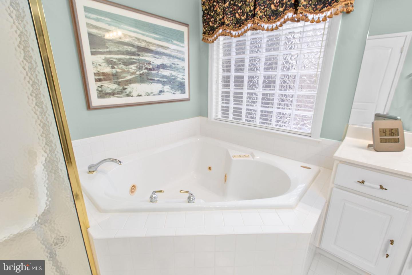 4 COVINGTON DR, FREDERICKSBURG, Virginia 22406, 3 Bedrooms Bedrooms, ,3 BathroomsBathrooms,Residential,For sale,4 COVINGTON DR,VAST2046182 MLS # VAST2046182