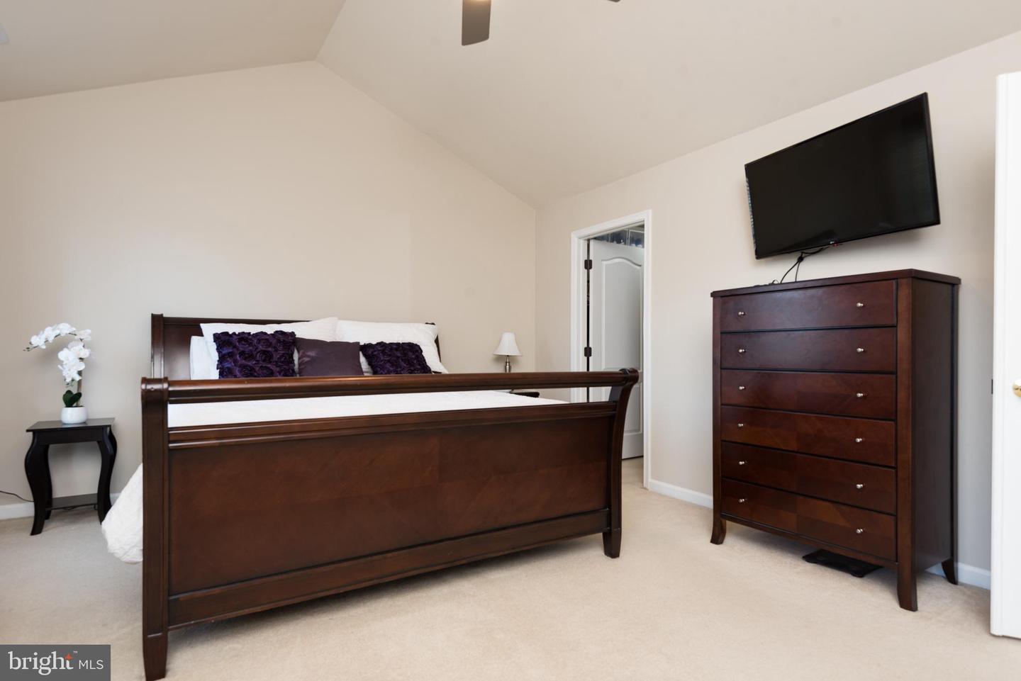 5590 ARROWFIELD TER, HAYMARKET, Virginia 20169, 3 Bedrooms Bedrooms, ,3 BathroomsBathrooms,Residential,For sale,5590 ARROWFIELD TER,VAPW2112424 MLS # VAPW2112424