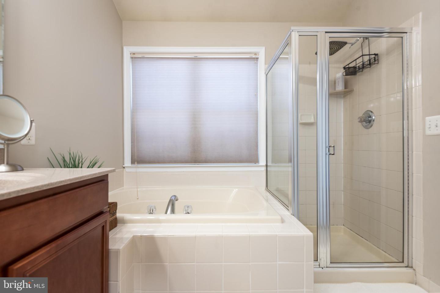 5590 ARROWFIELD TER, HAYMARKET, Virginia 20169, 3 Bedrooms Bedrooms, ,3 BathroomsBathrooms,Residential,For sale,5590 ARROWFIELD TER,VAPW2112424 MLS # VAPW2112424