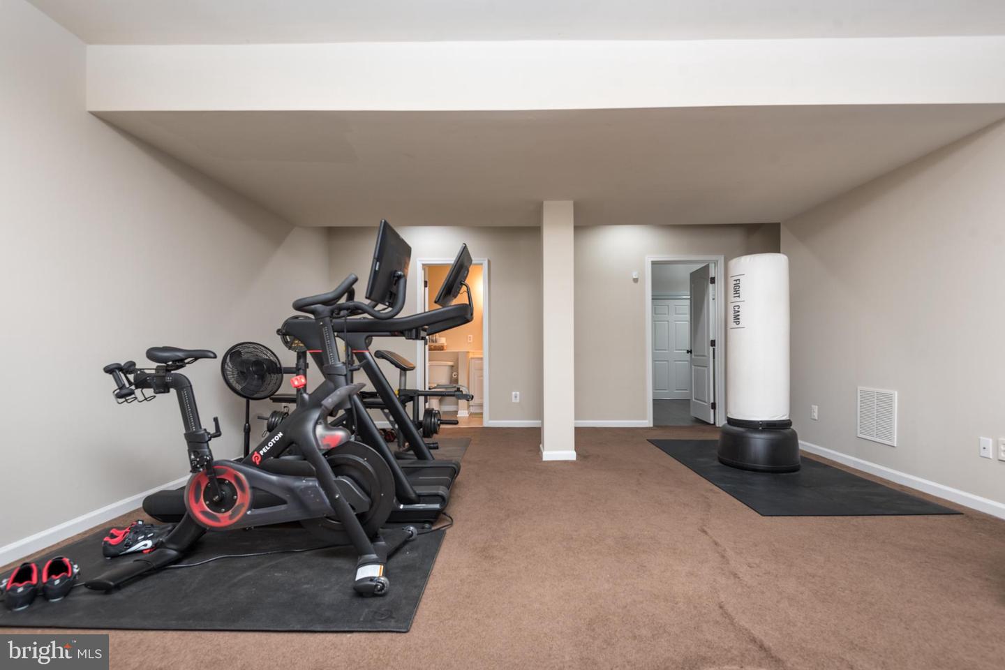 5590 ARROWFIELD TER, HAYMARKET, Virginia 20169, 3 Bedrooms Bedrooms, ,3 BathroomsBathrooms,Residential,For sale,5590 ARROWFIELD TER,VAPW2112424 MLS # VAPW2112424