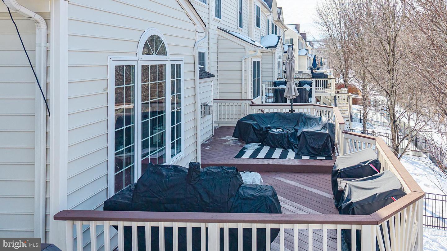 5590 ARROWFIELD TER, HAYMARKET, Virginia 20169, 3 Bedrooms Bedrooms, ,3 BathroomsBathrooms,Residential,For sale,5590 ARROWFIELD TER,VAPW2112424 MLS # VAPW2112424