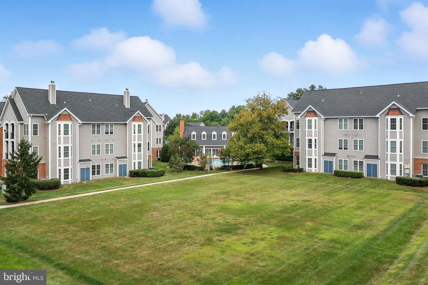 46612 DRYSDALE TER #302, STERLING, Virginia 20165, 2 Bedrooms Bedrooms, ,2 BathroomsBathrooms,Residential,For sale,46612 DRYSDALE TER #302,VALO2115824 MLS # VALO2115824