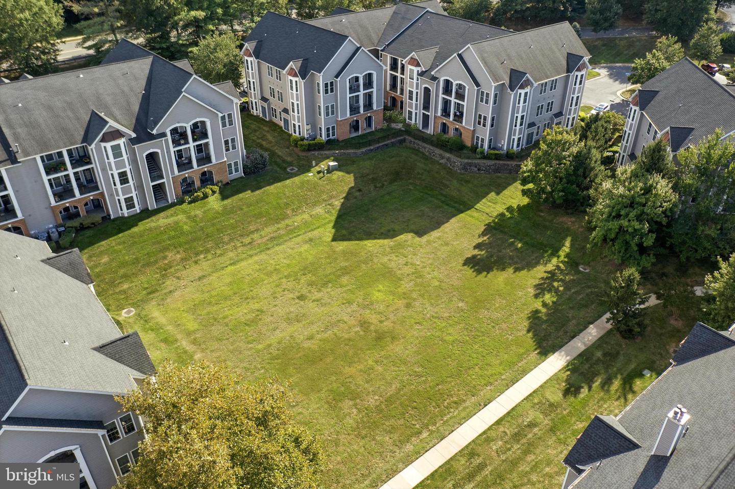 46612 DRYSDALE TER #302, STERLING, Virginia 20165, 2 Bedrooms Bedrooms, ,2 BathroomsBathrooms,Residential,For sale,46612 DRYSDALE TER #302,VALO2115824 MLS # VALO2115824