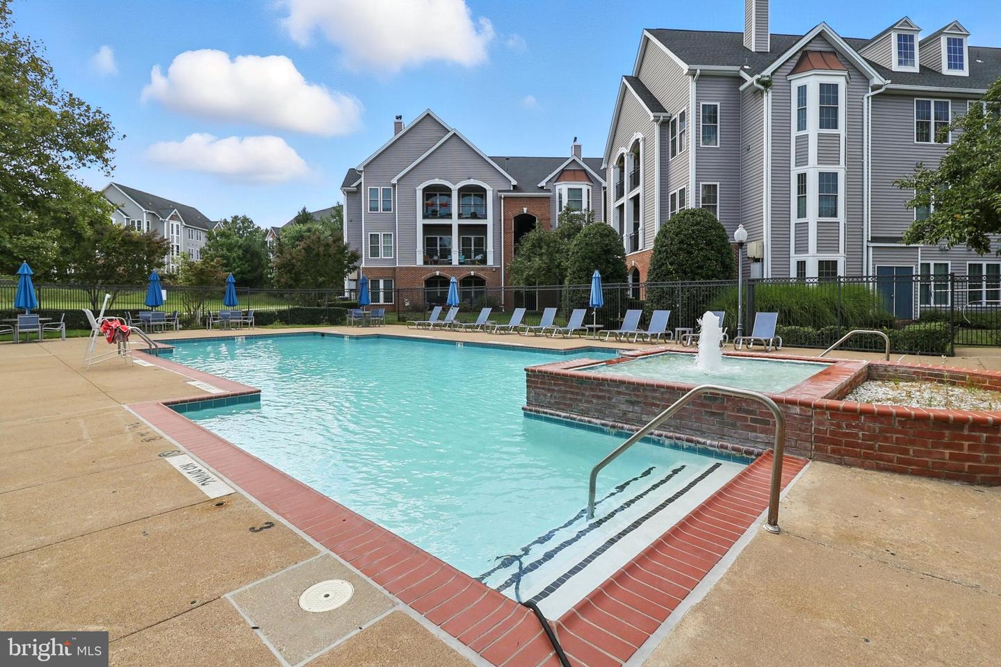 46612 DRYSDALE TER #302, STERLING, Virginia 20165, 2 Bedrooms Bedrooms, ,2 BathroomsBathrooms,Residential,For sale,46612 DRYSDALE TER #302,VALO2115824 MLS # VALO2115824