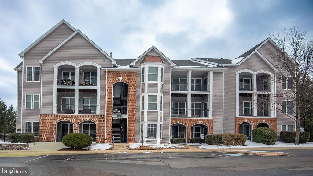 46612 DRYSDALE TER #302, STERLING, Virginia 20165, 2 Bedrooms Bedrooms, ,2 BathroomsBathrooms,Residential,For sale,46612 DRYSDALE TER #302,VALO2115824 MLS # VALO2115824