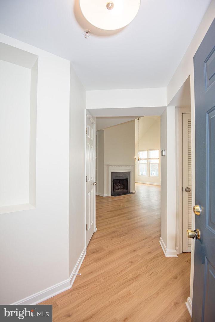 46612 DRYSDALE TER #302, STERLING, Virginia 20165, 2 Bedrooms Bedrooms, ,2 BathroomsBathrooms,Residential,For sale,46612 DRYSDALE TER #302,VALO2115824 MLS # VALO2115824