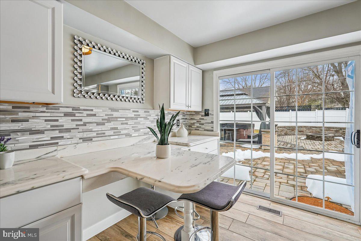 4407 MIDSTONE LN, FAIRFAX, Virginia 22033, 4 Bedrooms Bedrooms, ,2 BathroomsBathrooms,Residential,For sale,4407 MIDSTONE LN,VAFX2290876 MLS # VAFX2290876