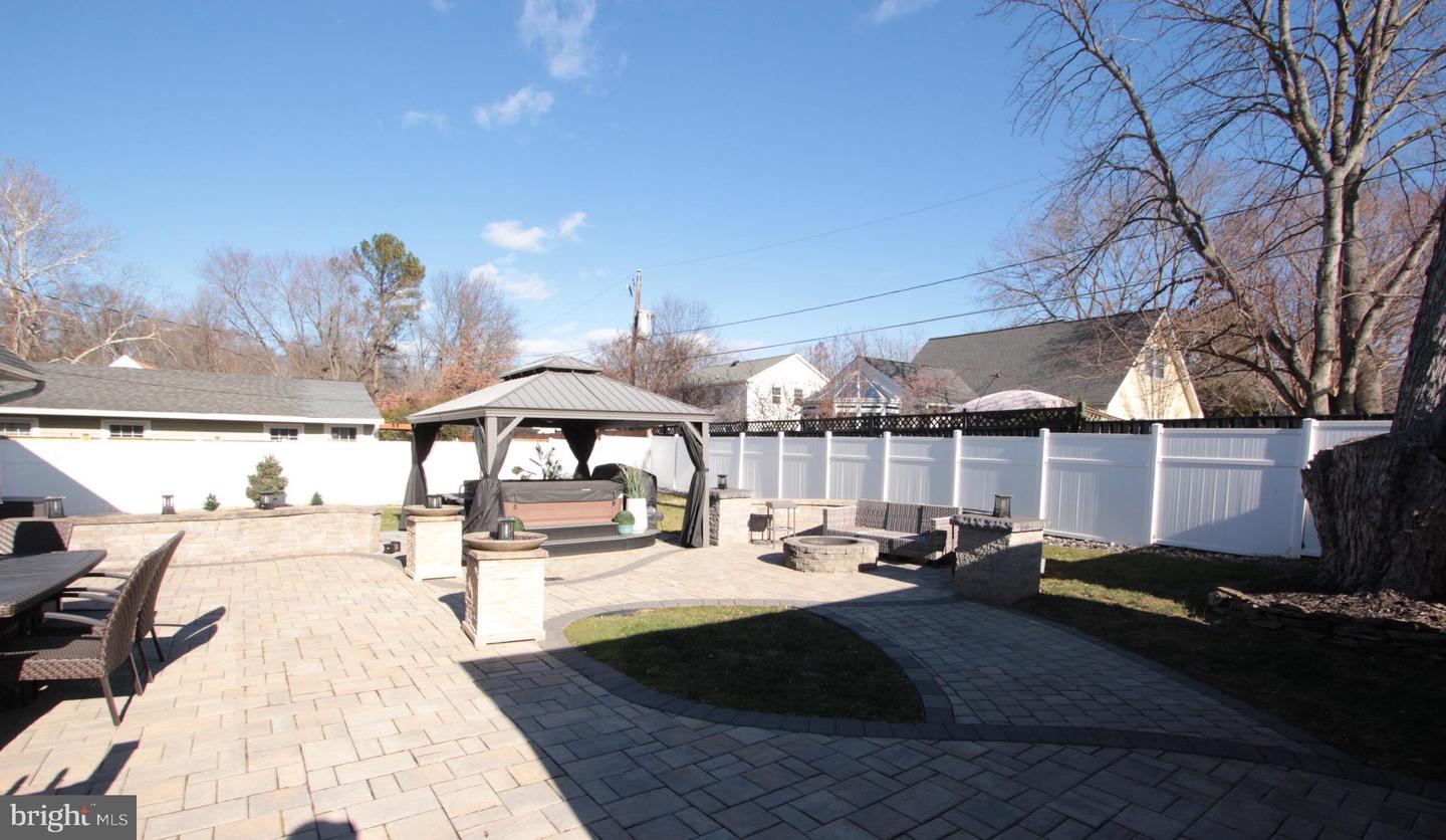 4407 MIDSTONE LN, FAIRFAX, Virginia 22033, 4 Bedrooms Bedrooms, ,2 BathroomsBathrooms,Residential,For sale,4407 MIDSTONE LN,VAFX2290876 MLS # VAFX2290876