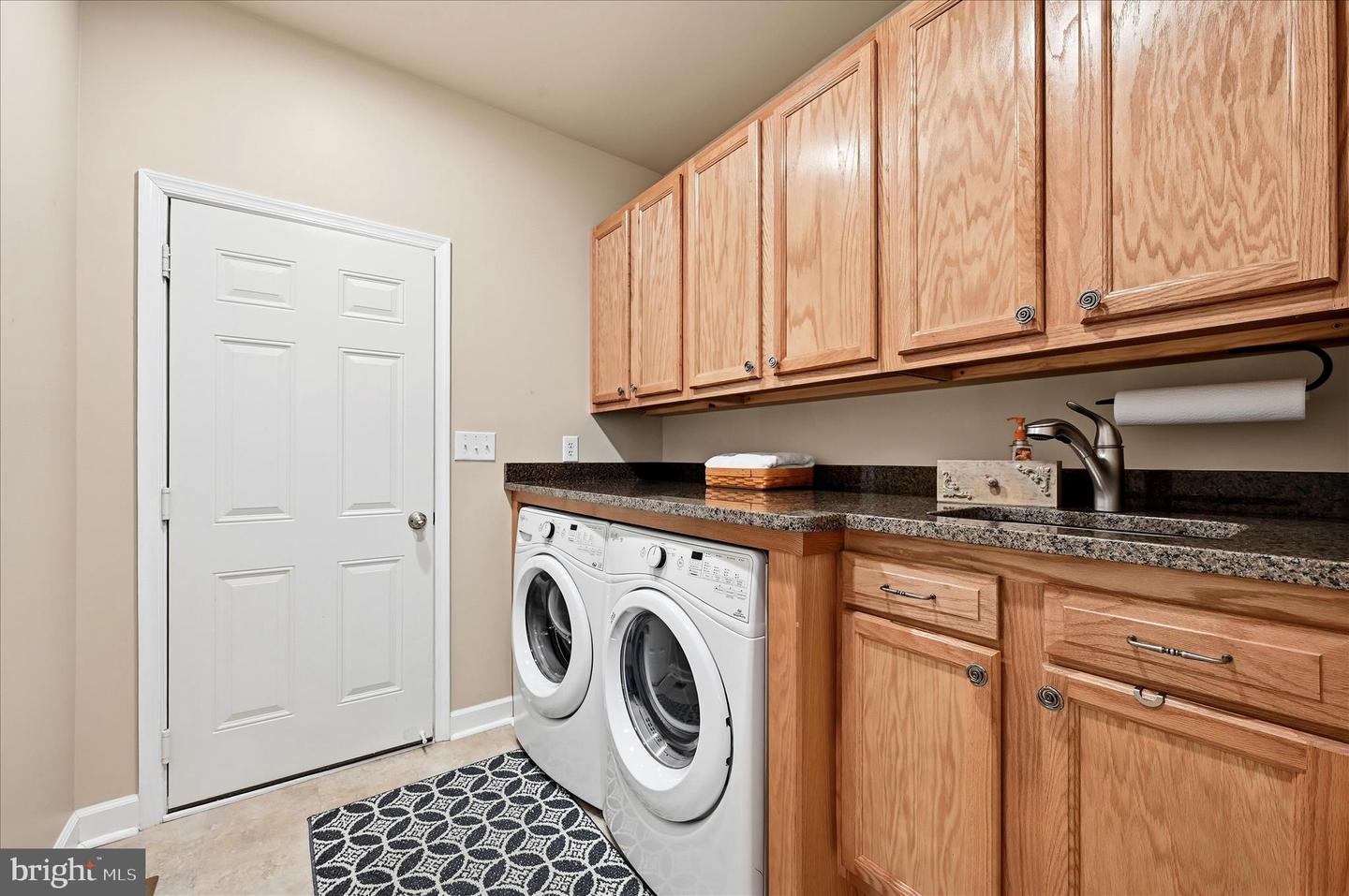 105 LADYSMITH DR, STEPHENS CITY, Virginia 22655, 3 Bedrooms Bedrooms, ,3 BathroomsBathrooms,Residential,For sale,105 LADYSMITH DR,VAFV2039568 MLS # VAFV2039568