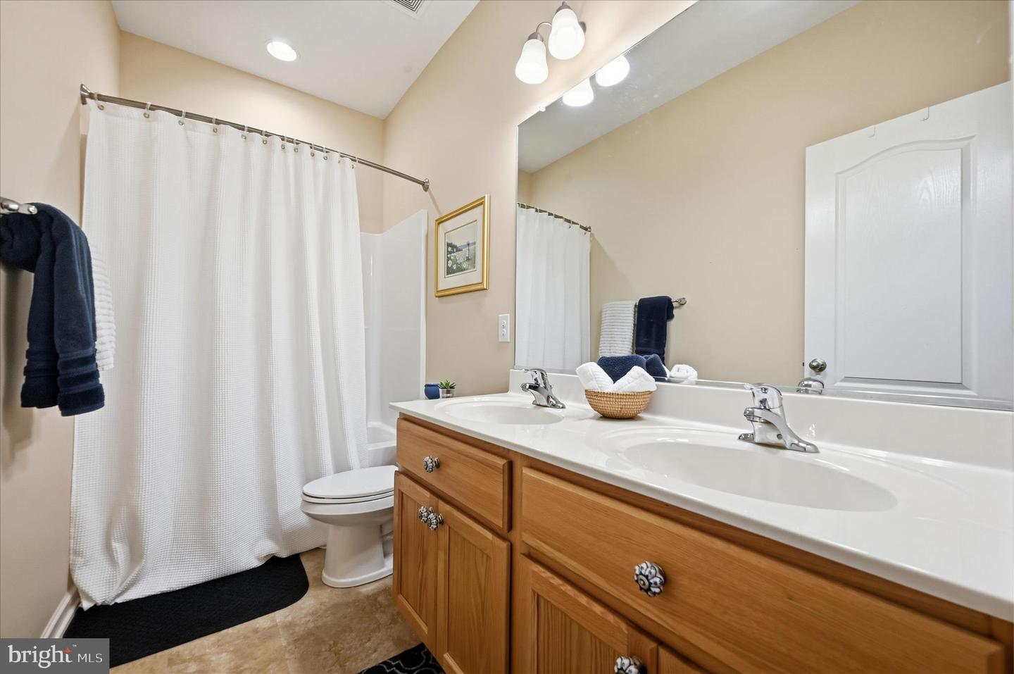 105 LADYSMITH DR, STEPHENS CITY, Virginia 22655, 3 Bedrooms Bedrooms, ,3 BathroomsBathrooms,Residential,For sale,105 LADYSMITH DR,VAFV2039568 MLS # VAFV2039568