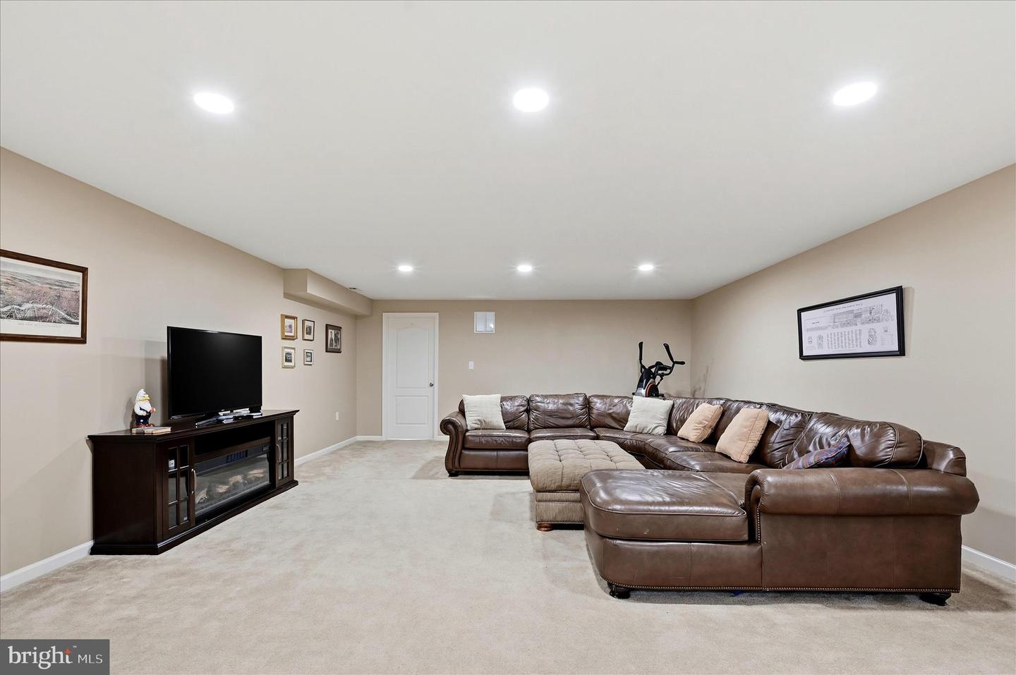 105 LADYSMITH DR, STEPHENS CITY, Virginia 22655, 3 Bedrooms Bedrooms, ,3 BathroomsBathrooms,Residential,For sale,105 LADYSMITH DR,VAFV2039568 MLS # VAFV2039568