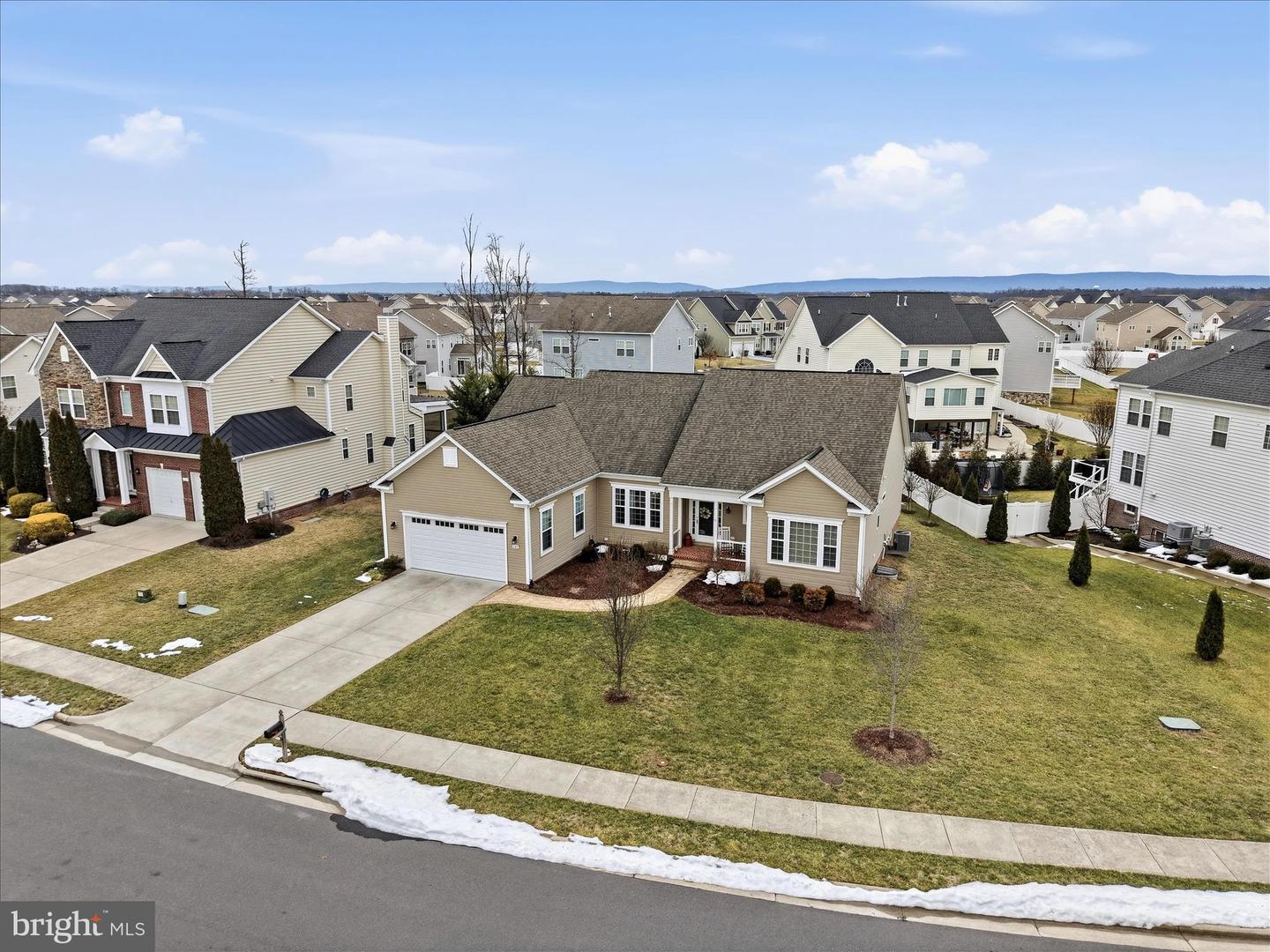 105 LADYSMITH DR, STEPHENS CITY, Virginia 22655, 3 Bedrooms Bedrooms, ,3 BathroomsBathrooms,Residential,For sale,105 LADYSMITH DR,VAFV2039568 MLS # VAFV2039568