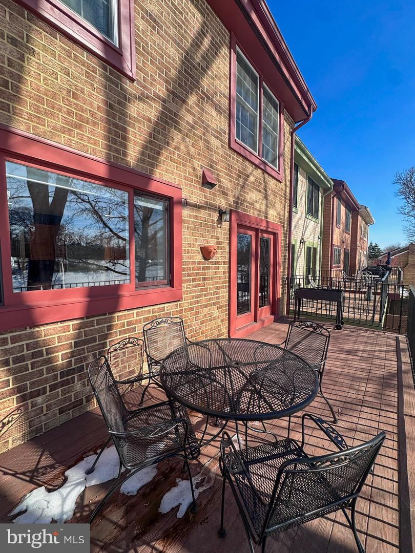 2158 GOLF COURSE DR. DR, RESTON, Virginia 20191, 3 Bedrooms Bedrooms, 12 Rooms Rooms,3 BathroomsBathrooms,Residential,For sale,2158 GOLF COURSE DR. DR,VAFX2290896 MLS # VAFX2290896