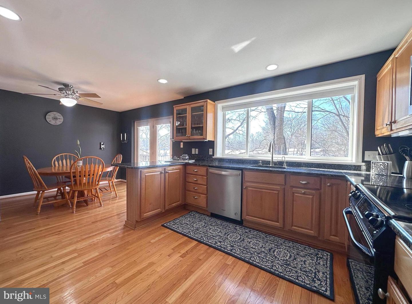 2158 GOLF COURSE DR. DR, RESTON, Virginia 20191, 3 Bedrooms Bedrooms, 12 Rooms Rooms,3 BathroomsBathrooms,Residential,For sale,2158 GOLF COURSE DR. DR,VAFX2290896 MLS # VAFX2290896