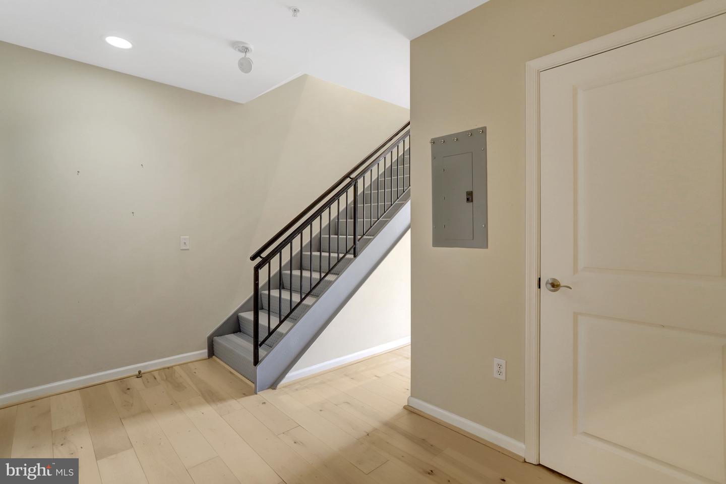 444 W BROAD ST #634, FALLS CHURCH, Virginia 22046, 1 Bedroom Bedrooms, ,1 BathroomBathrooms,Residential,For sale,444 W BROAD ST #634,VAFA2003576 MLS # VAFA2003576