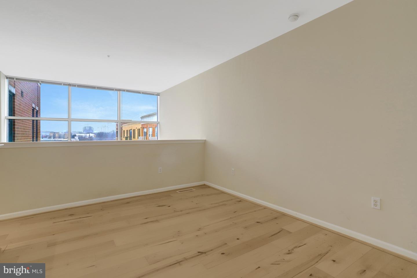 444 W BROAD ST #634, FALLS CHURCH, Virginia 22046, 1 Bedroom Bedrooms, ,1 BathroomBathrooms,Residential,For sale,444 W BROAD ST #634,VAFA2003576 MLS # VAFA2003576