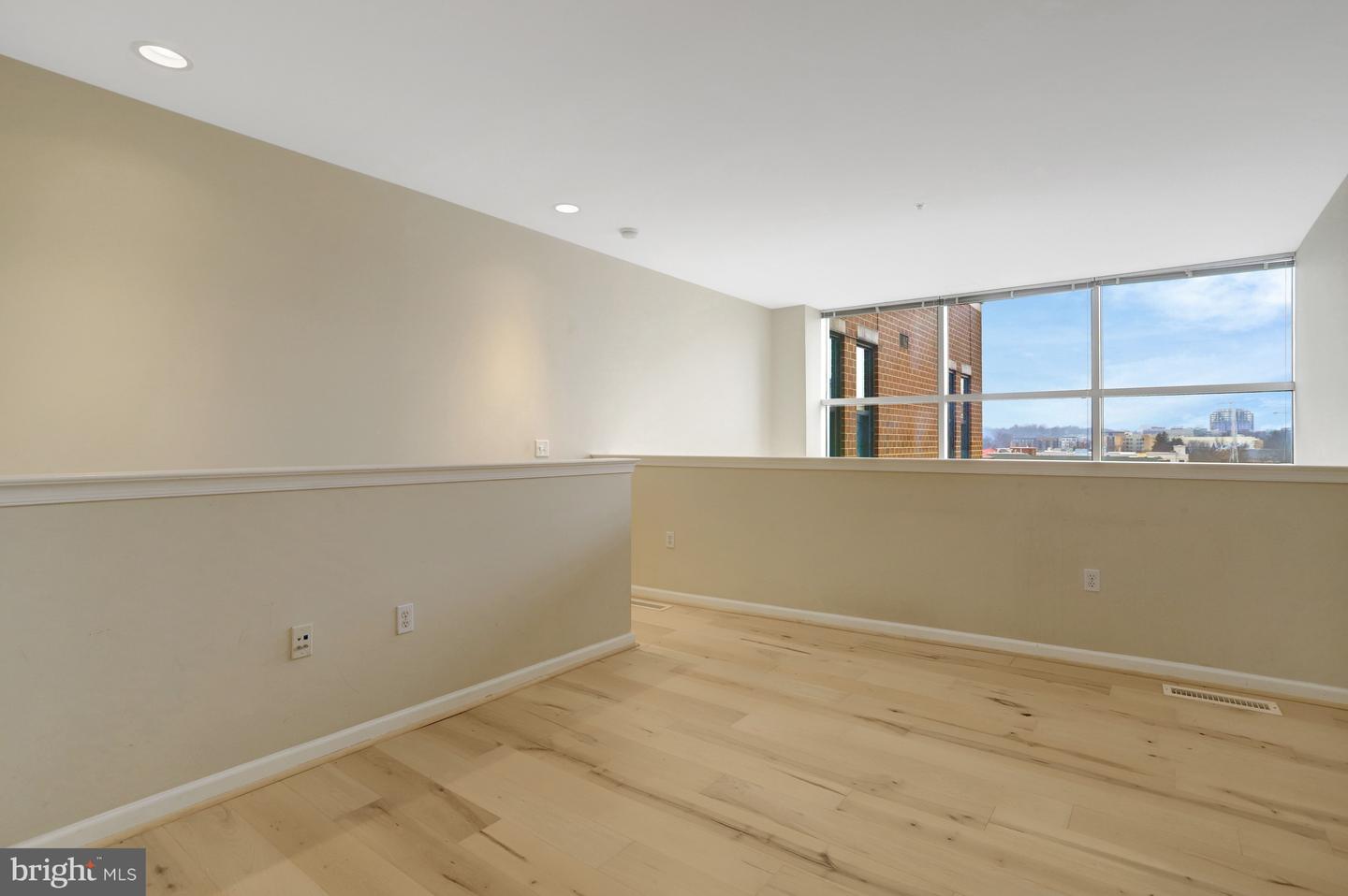 444 W BROAD ST #634, FALLS CHURCH, Virginia 22046, 1 Bedroom Bedrooms, ,1 BathroomBathrooms,Residential,For sale,444 W BROAD ST #634,VAFA2003576 MLS # VAFA2003576