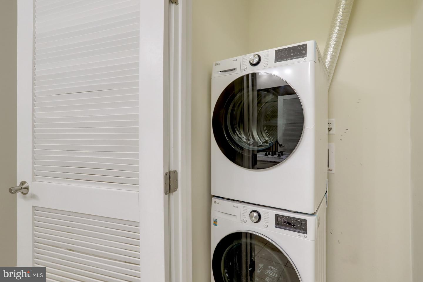 444 W BROAD ST #634, FALLS CHURCH, Virginia 22046, 1 Bedroom Bedrooms, ,1 BathroomBathrooms,Residential,For sale,444 W BROAD ST #634,VAFA2003576 MLS # VAFA2003576