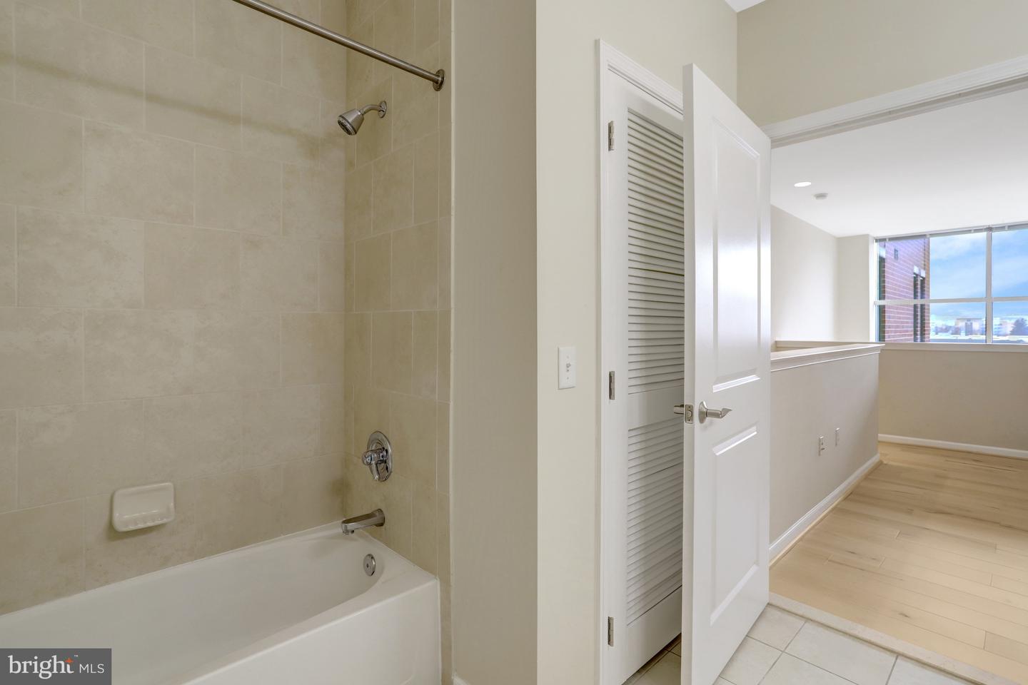 444 W BROAD ST #634, FALLS CHURCH, Virginia 22046, 1 Bedroom Bedrooms, ,1 BathroomBathrooms,Residential,For sale,444 W BROAD ST #634,VAFA2003576 MLS # VAFA2003576