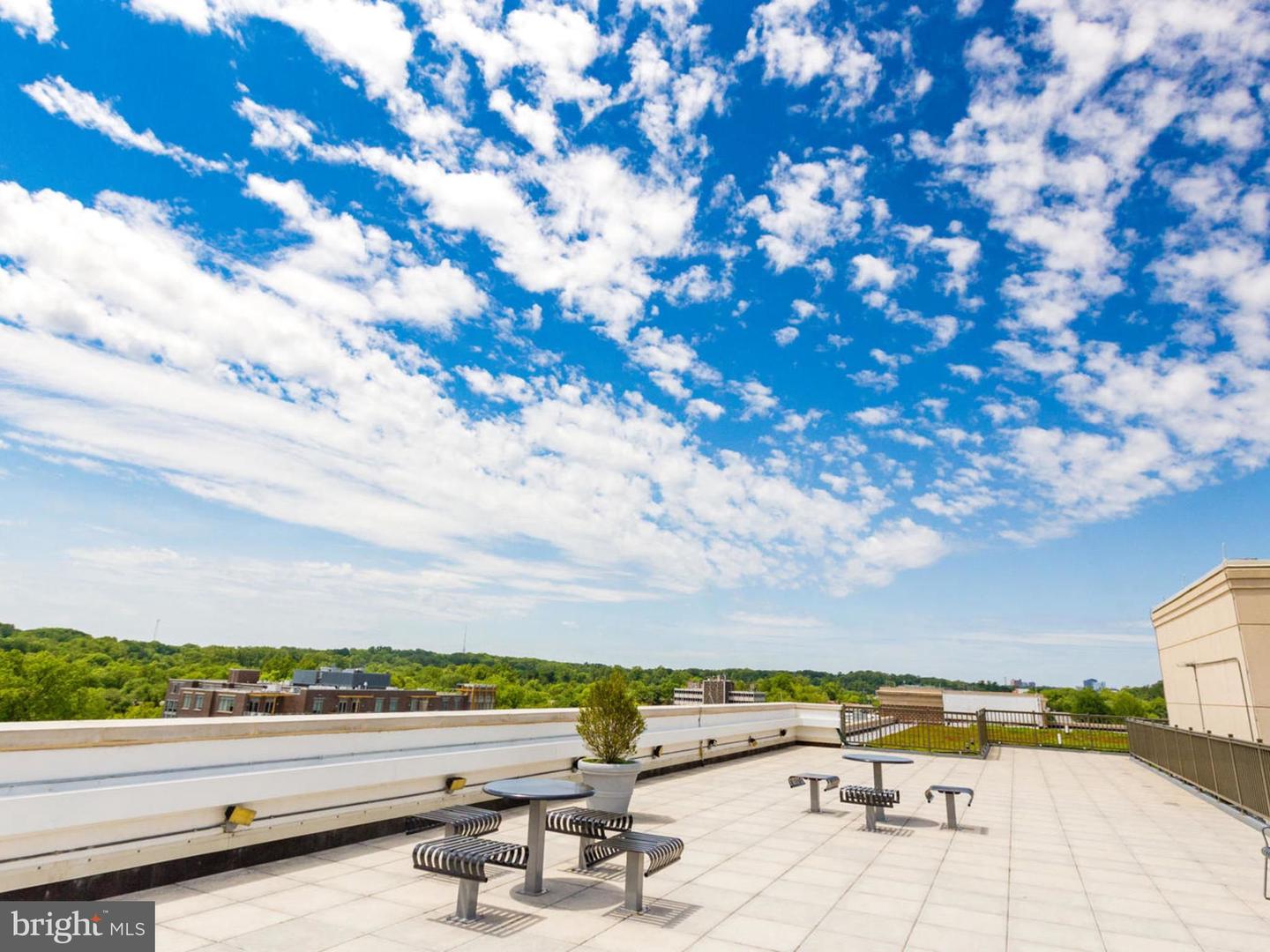 444 W BROAD ST #634, FALLS CHURCH, Virginia 22046, 1 Bedroom Bedrooms, ,1 BathroomBathrooms,Residential,For sale,444 W BROAD ST #634,VAFA2003576 MLS # VAFA2003576