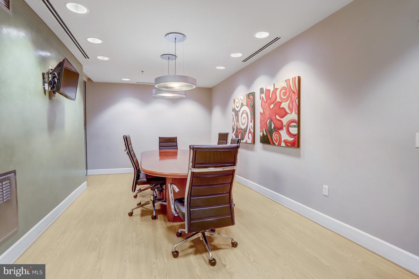 444 W BROAD ST #634, FALLS CHURCH, Virginia 22046, 1 Bedroom Bedrooms, ,1 BathroomBathrooms,Residential,For sale,444 W BROAD ST #634,VAFA2003576 MLS # VAFA2003576