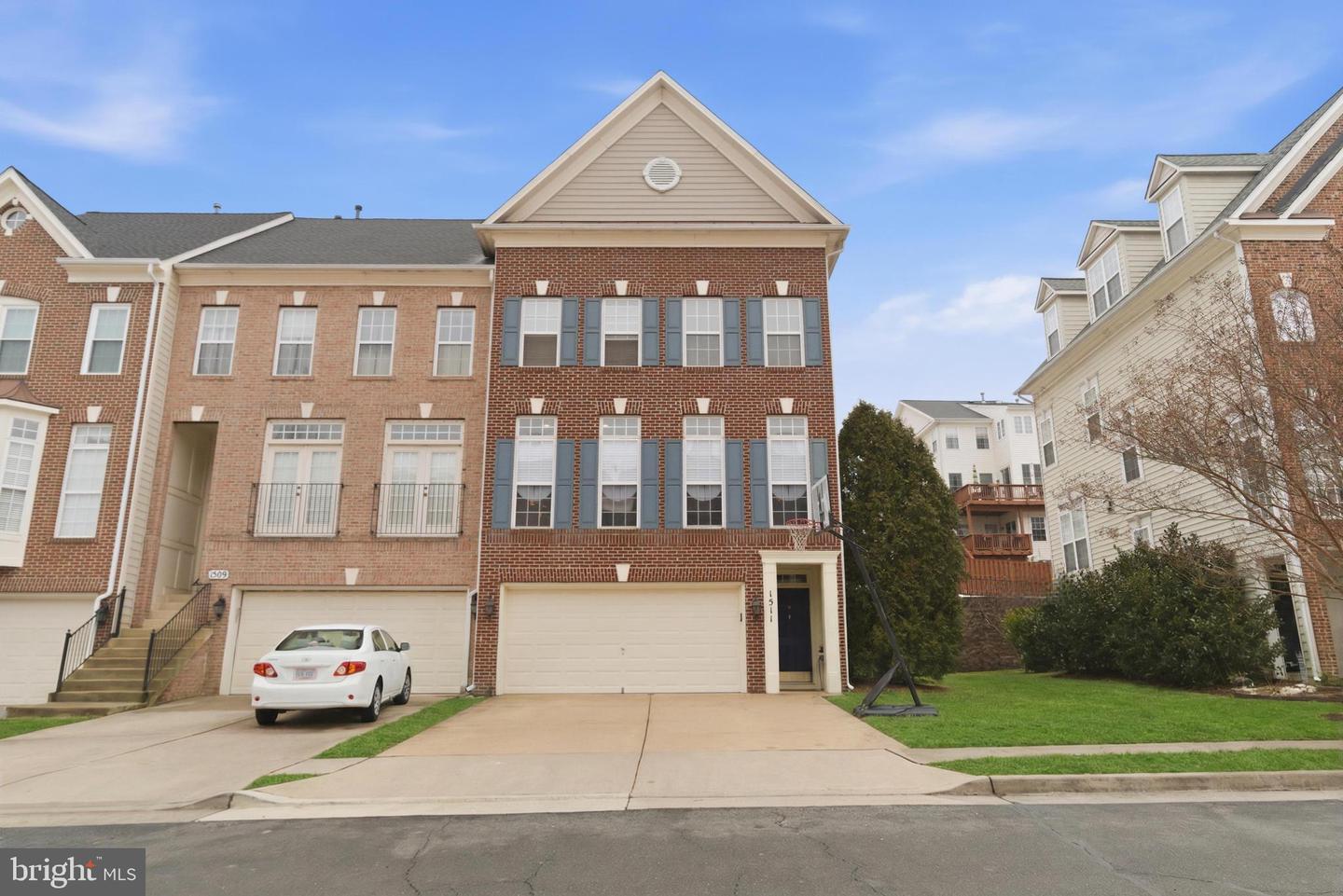 1511 ARTILLERY TER NE, LEESBURG, Virginia 20176, 4 Bedrooms Bedrooms, ,3 BathroomsBathrooms,Residential,For sale,1511 ARTILLERY TER NE,VALO2115836 MLS # VALO2115836