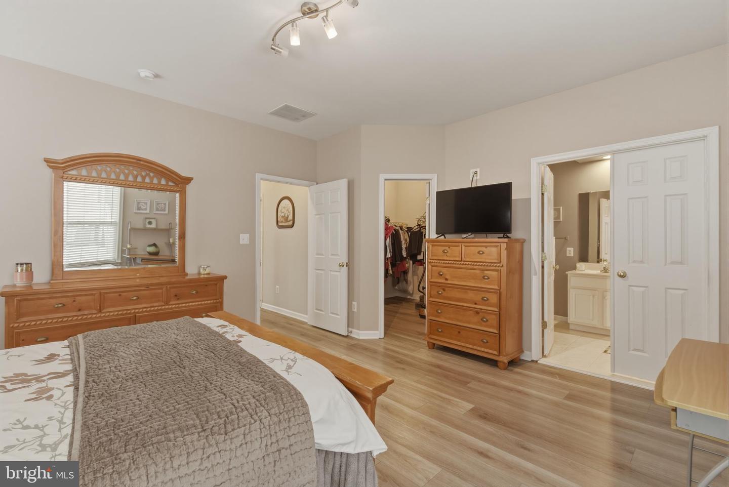 1511 ARTILLERY TER NE, LEESBURG, Virginia 20176, 4 Bedrooms Bedrooms, ,3 BathroomsBathrooms,Residential,For sale,1511 ARTILLERY TER NE,VALO2115836 MLS # VALO2115836